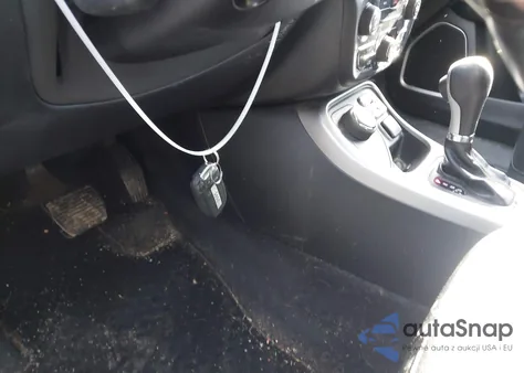 2019 Jeep Compass Latitude 4X4 from USA, damaged, VIN 3C4NJDBB1KT656822